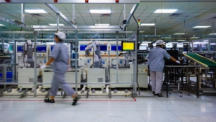 探访联想武汉工厂 揭秘智能手机的“智能”制造之路